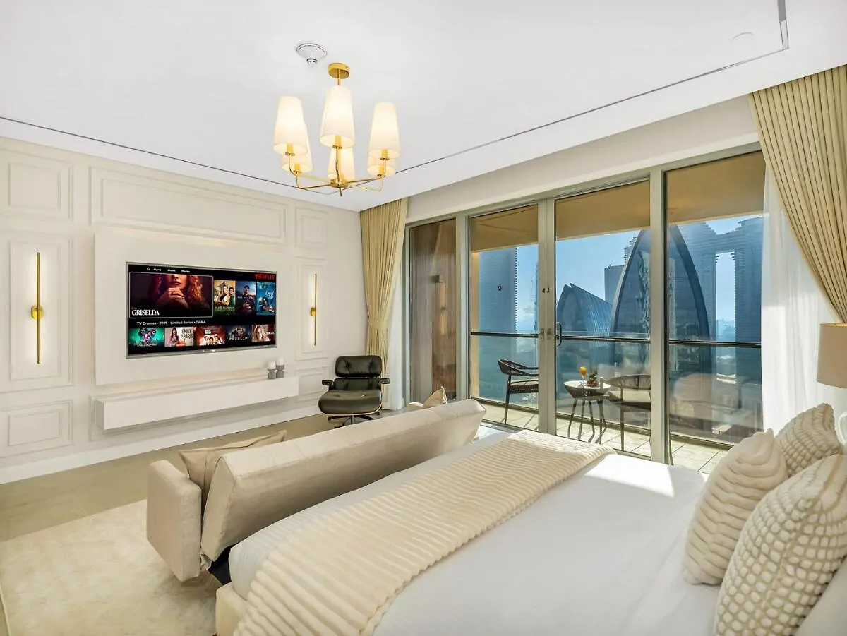 Luxurious Burj View Studio Inside Dubai Mall!